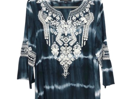 Top 3 4 Sleeve By Calessa In Blue & White, Size: M Sale